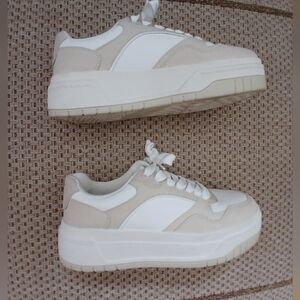NWT ZARA ATHLETIC PLATFORM 2 Tone SNEAKERS
